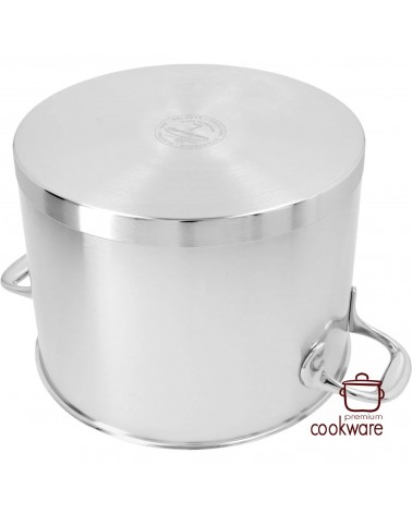 Soeppot met deksel 24 cm